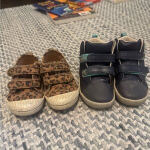 Bundle of 2 size 7 Toddler Shoes - Ten Little sneakers